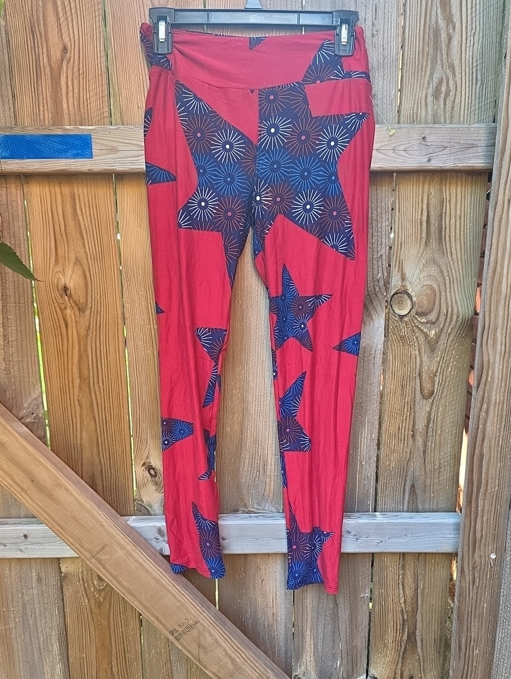 Red Star-Print Leggings